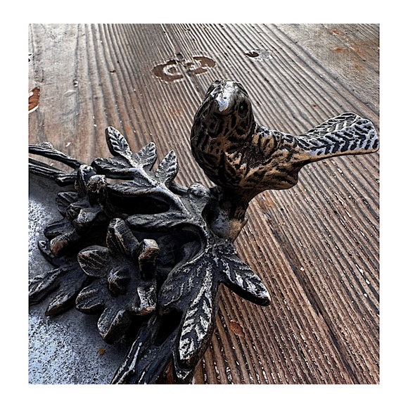 Silver Tone Metal Floral Bird Serving Trinket Tray Plate 6”x 6” - Picture 8 of 9